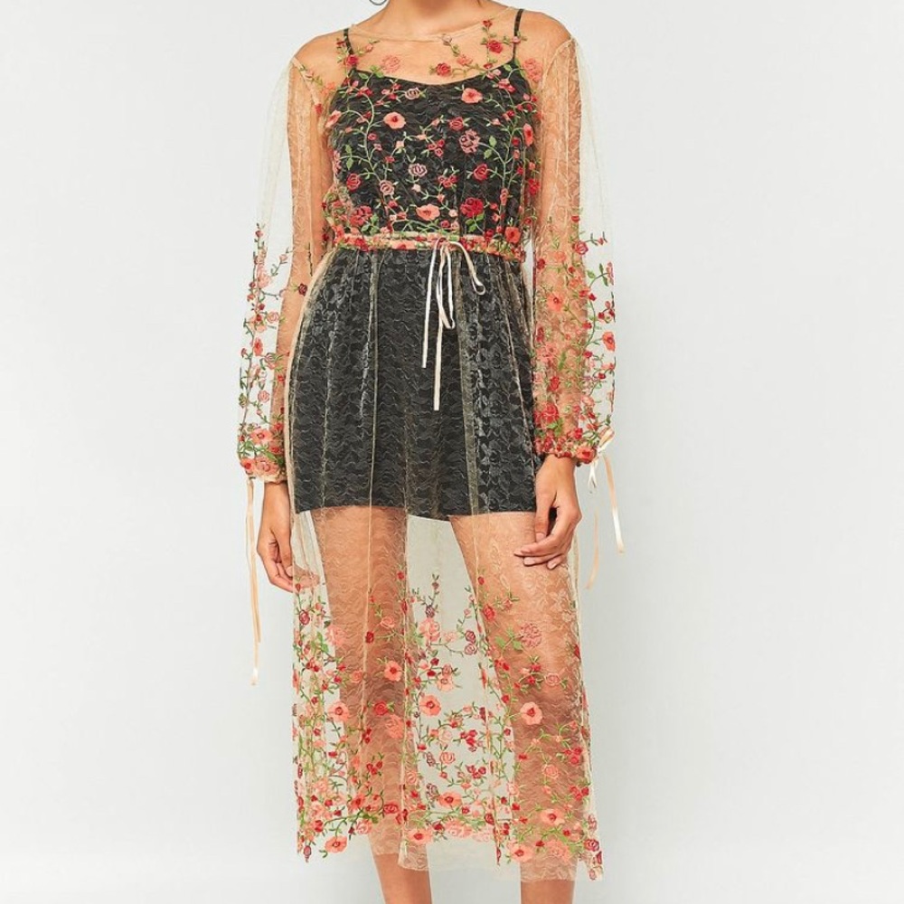 Urban Outfitters Mesh Embroidered Midi Dress ✨🌟